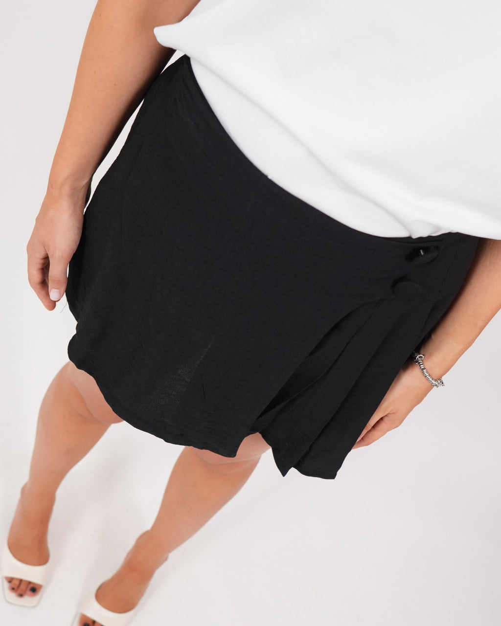 SHORTS GONNA PORTAFOGLIO
