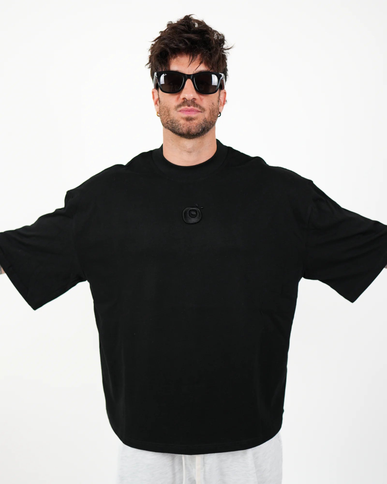 OFF BLACK