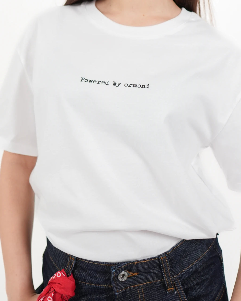 POWERED by ORMONI TEE